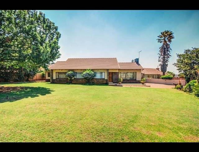 3 BEDROOM HOUSE FOR SALE IN MARLANDS